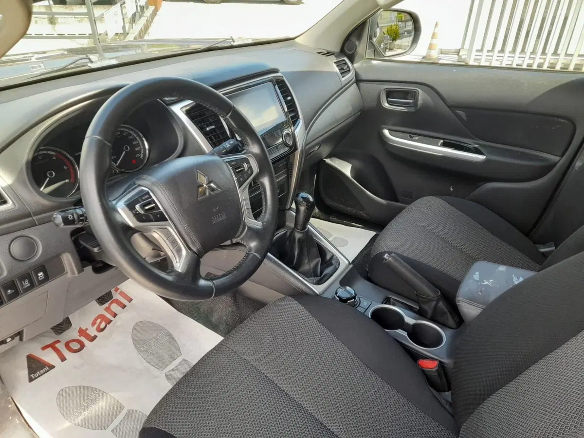 Mitsubishi L200 usata a L'Aquila (18)