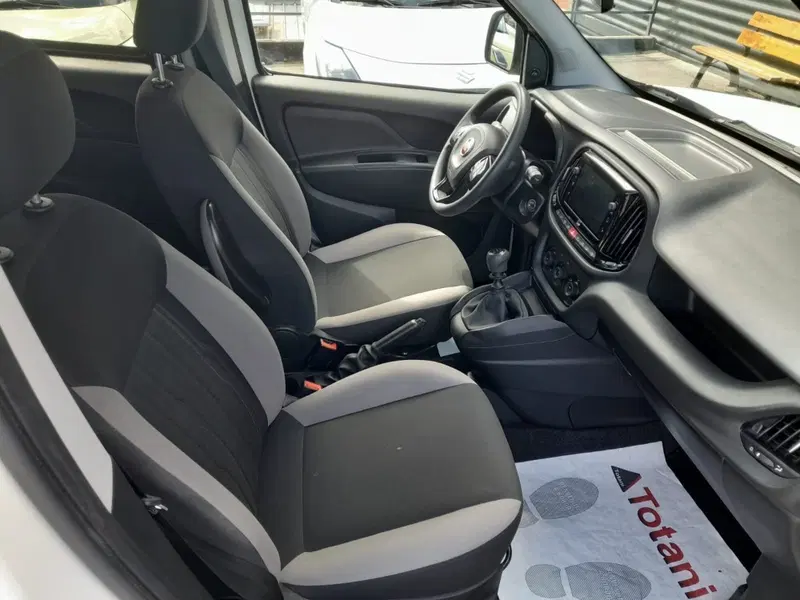 Fiat Doblò usata a L'Aquila (8)
