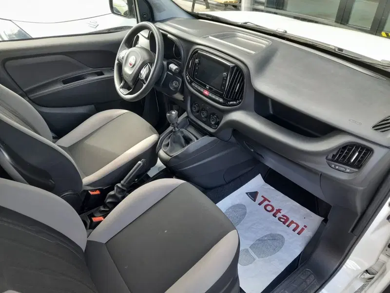 Fiat Doblò usata a L'Aquila (9)