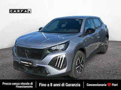 Peugeot 2008 1.2 hybrid Style 145cv e-dcs6 del 2025 usata a Latina