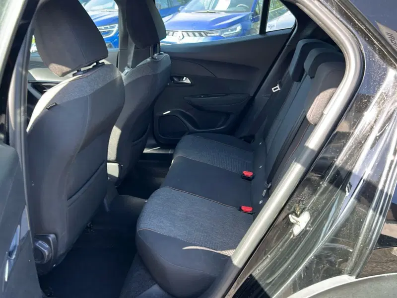 Peugeot 2008 usata a Latina (11)