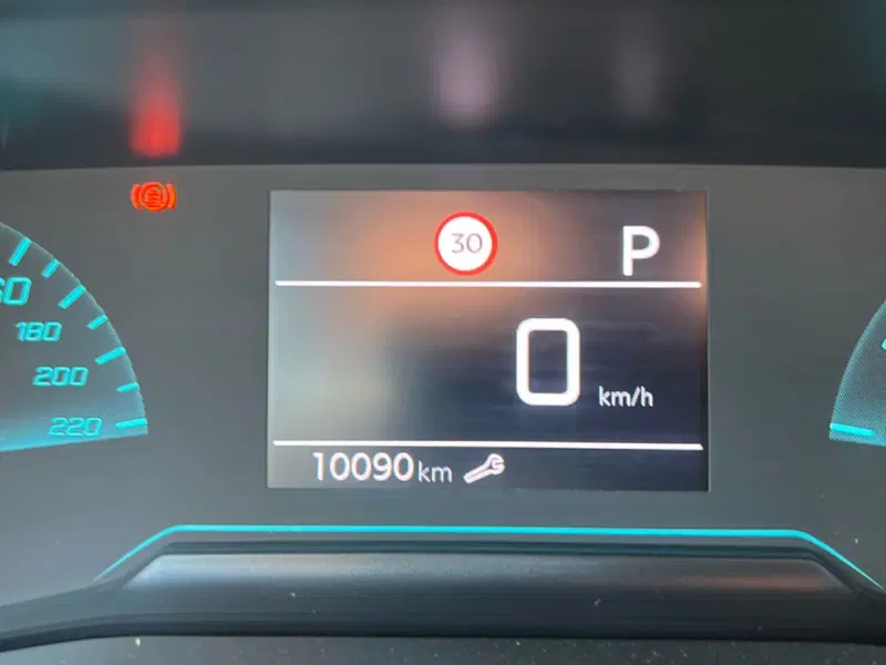 Peugeot 2008 usata a Latina (15)
