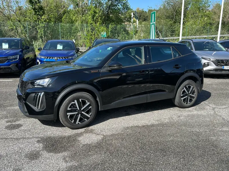 Peugeot 2008 usata a Latina (8)