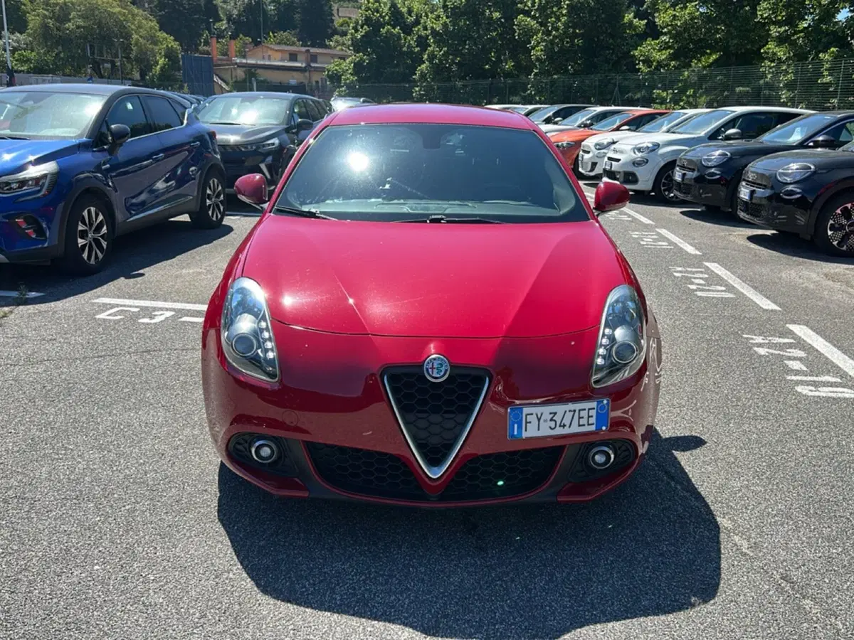 Alfa Romeo Giulietta usata a Latina (7)