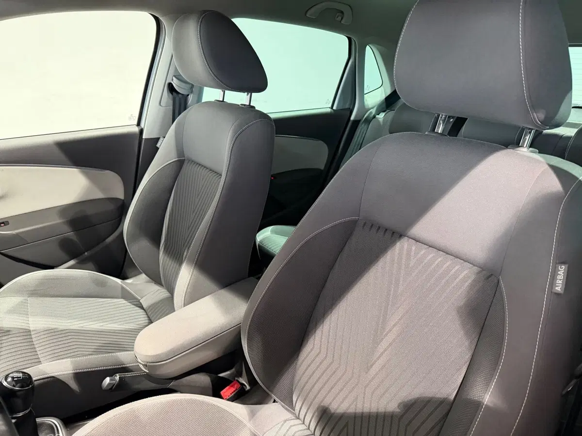 Volkswagen Polo usata a Genova (9)