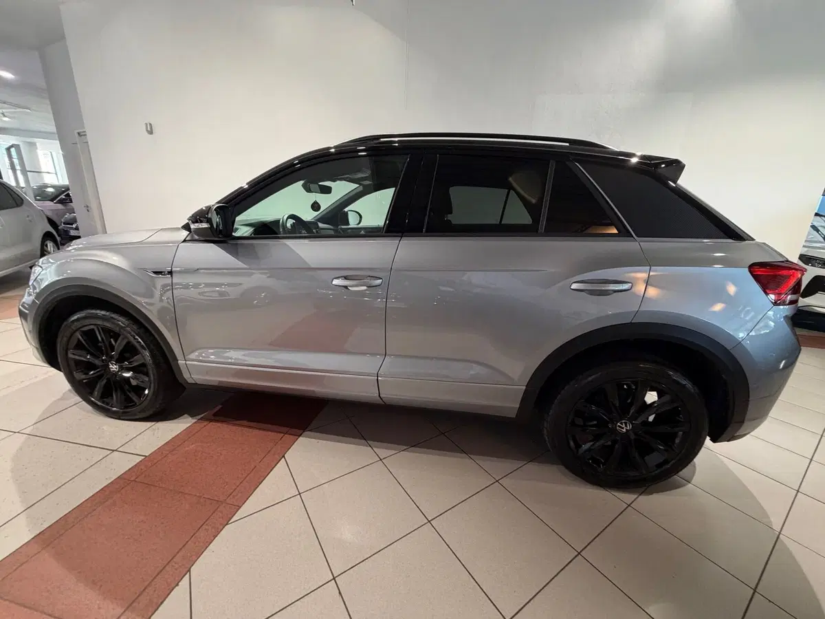 Volkswagen T-Roc usata a Genova (2)