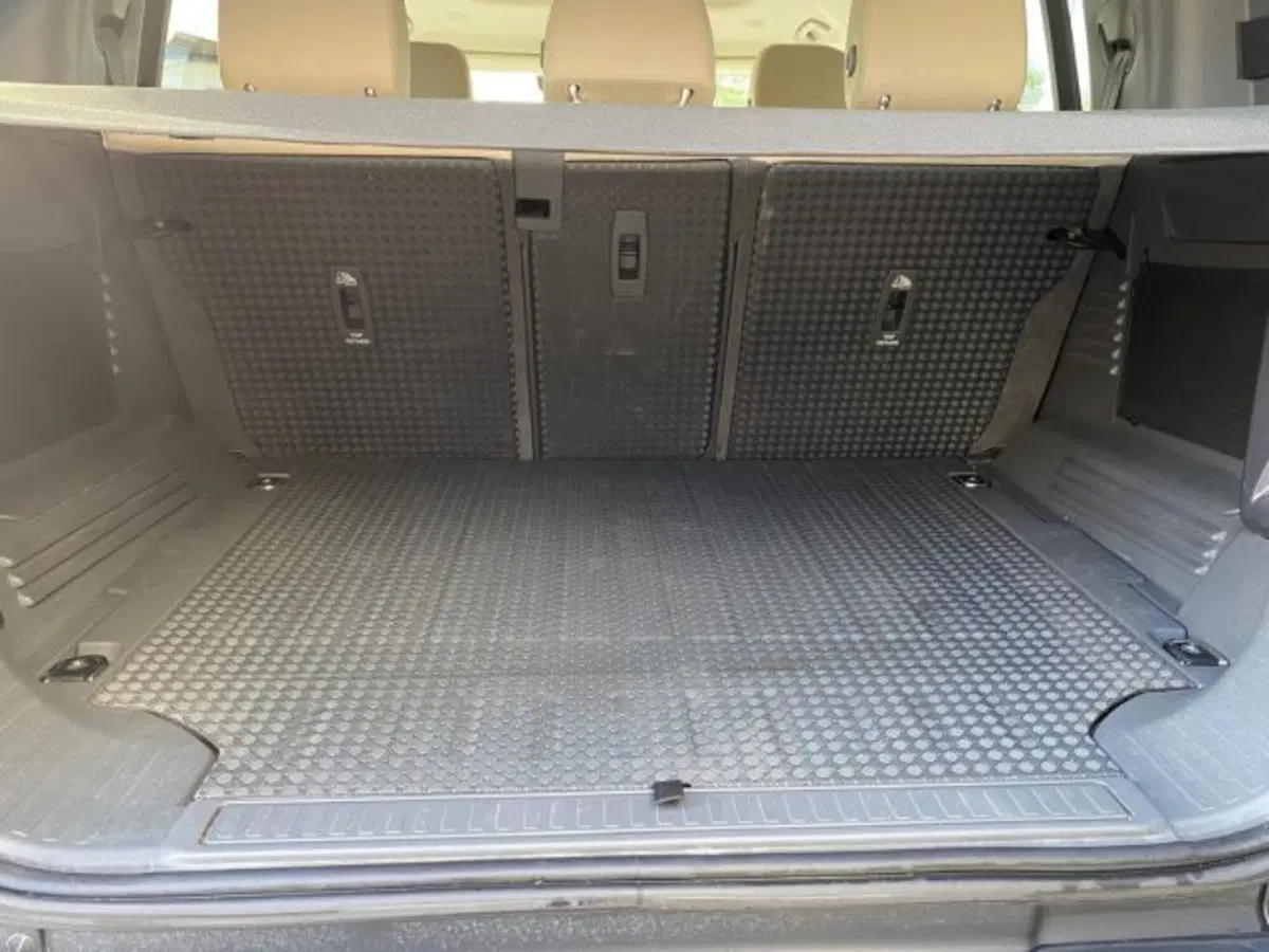 Land Rover Defender usata a Livorno (13)