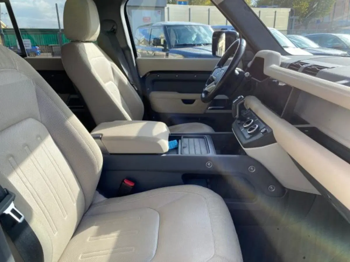 Land Rover Defender usata a Livorno (3)