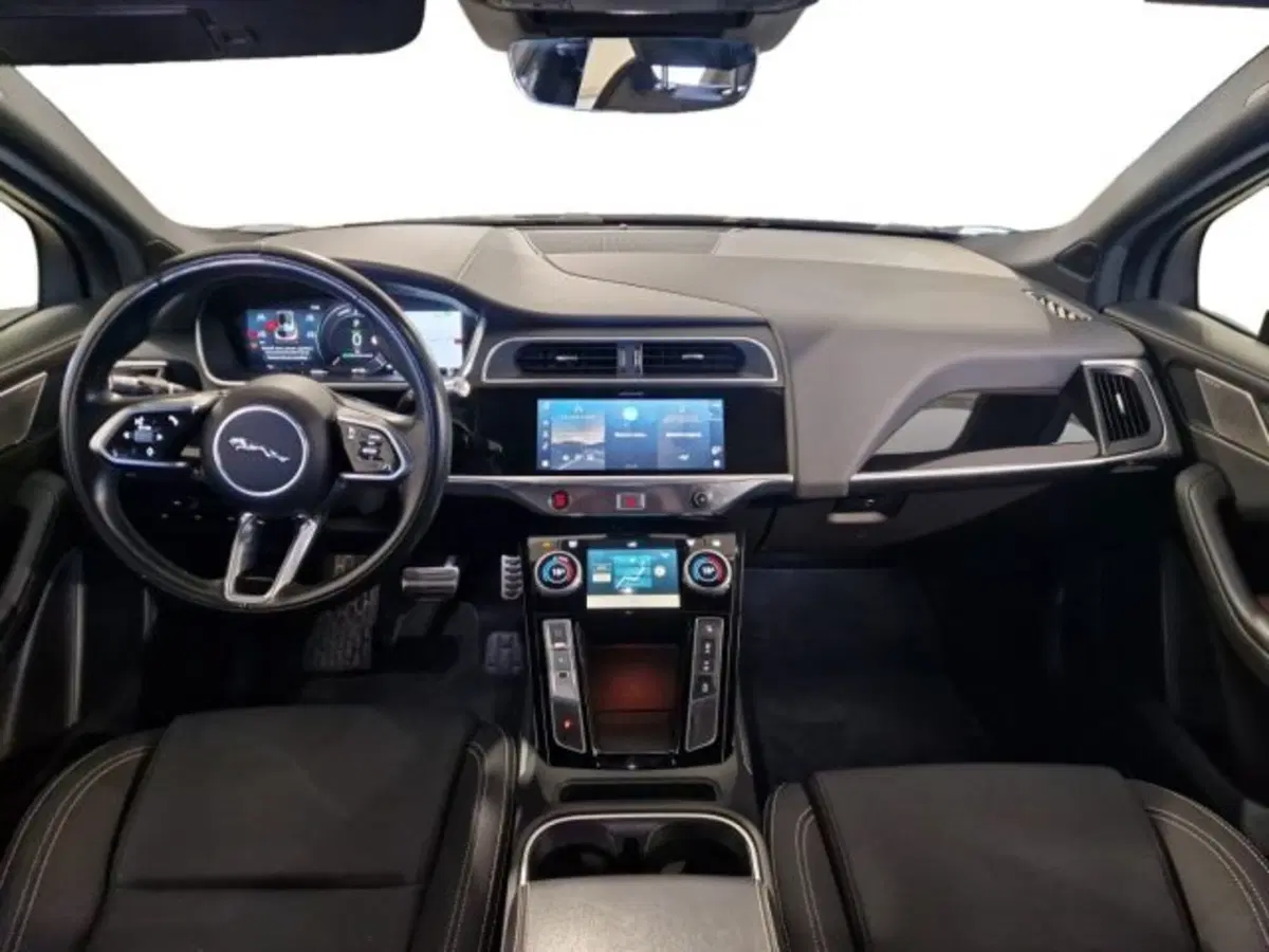 Jaguar I-Pace usata a Livorno (6)