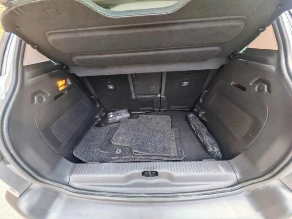 Citroen C3 Aircross nuova a Potenza (11)