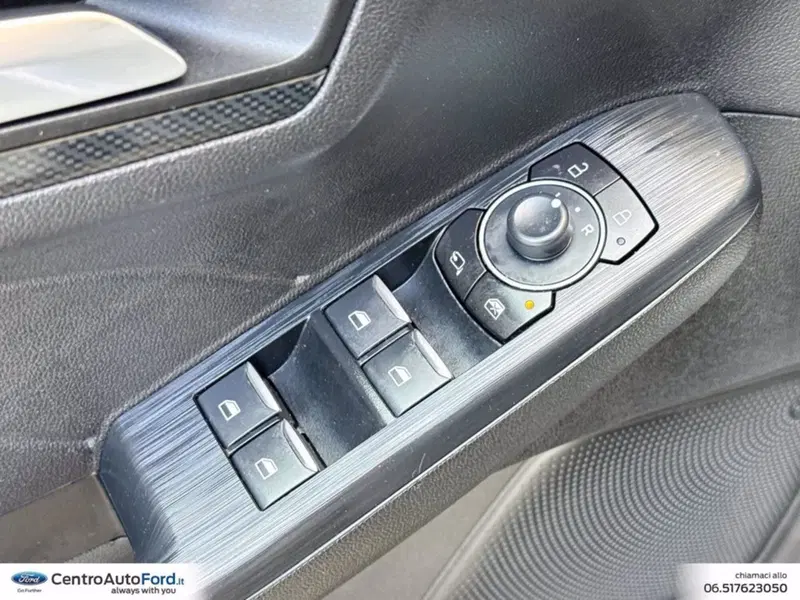 Ford Kuga usata a Roma (19)