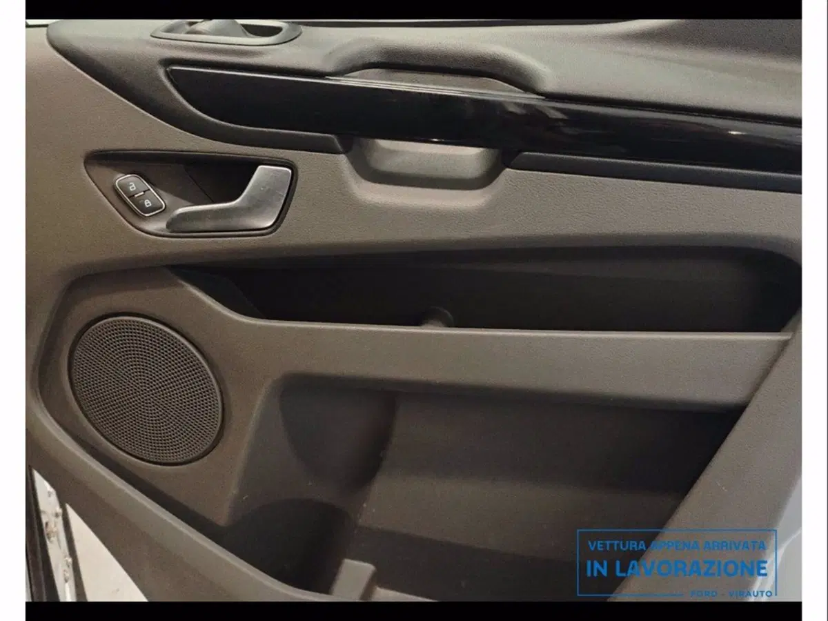 Ford Transit Custom Furgone usata a Catania (14)