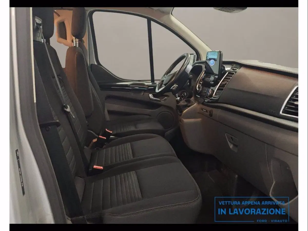 Ford Transit Custom Furgone usata a Catania (15)