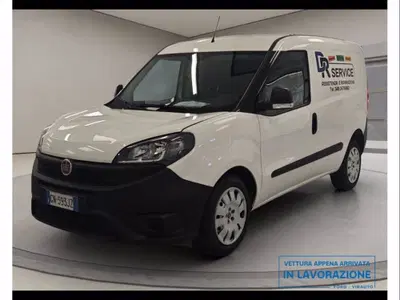 Fiat Dobl&ograve; Furgone 1.6 MJT 105CV PC-TN Cargo Lamierato SX E5+ del 2023 usata a Catania