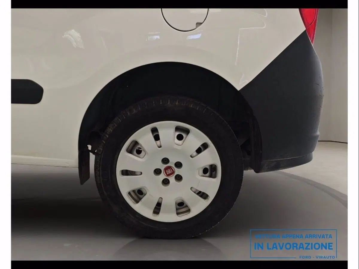 Fiat Doblò Furgone usata a Catania (17)