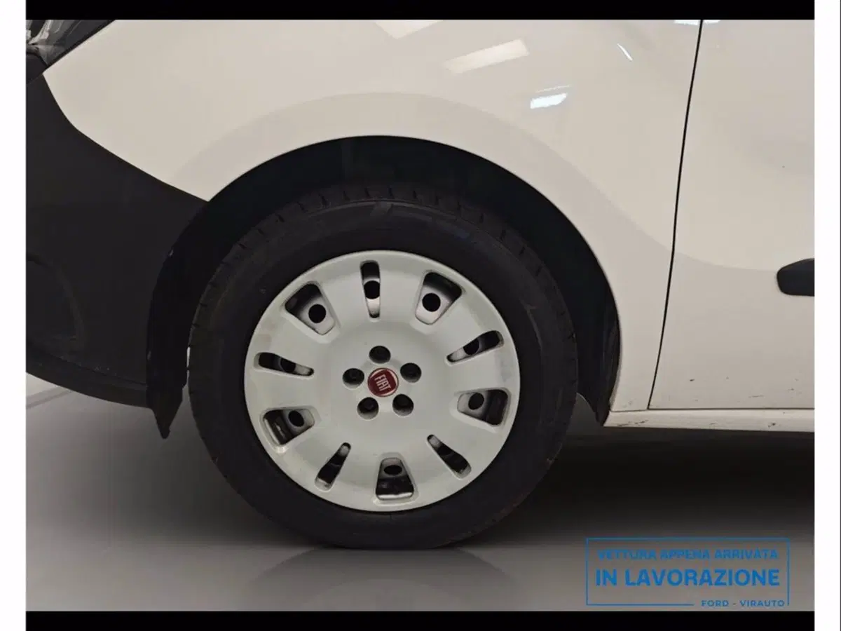 Fiat Doblò Furgone usata a Catania (18)