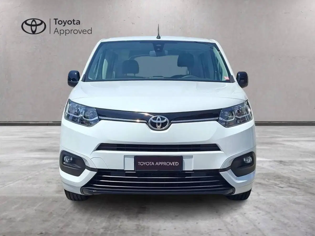 Toyota Proace City Verso usata a Torino (4)