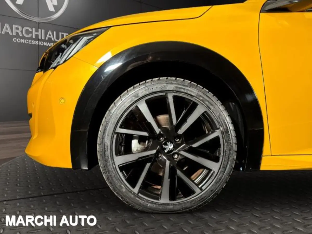 Peugeot 208 usata a Perugia (9)