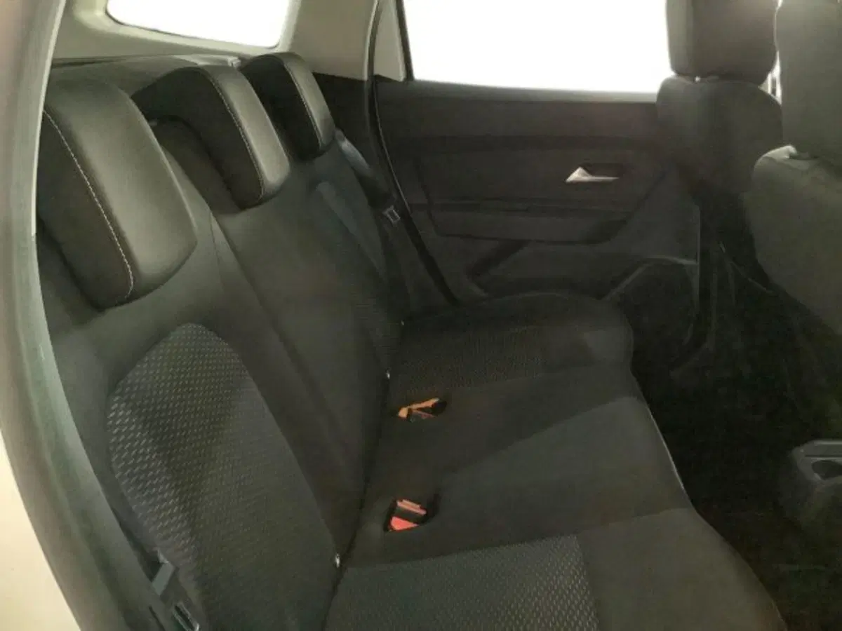 Dacia Duster usata a Catania (11)