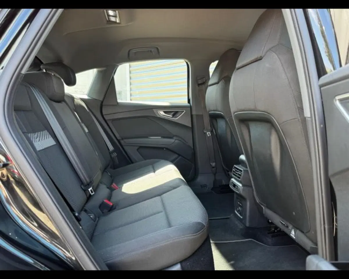 Audi Q4 Sportback usata a Treviso (11)