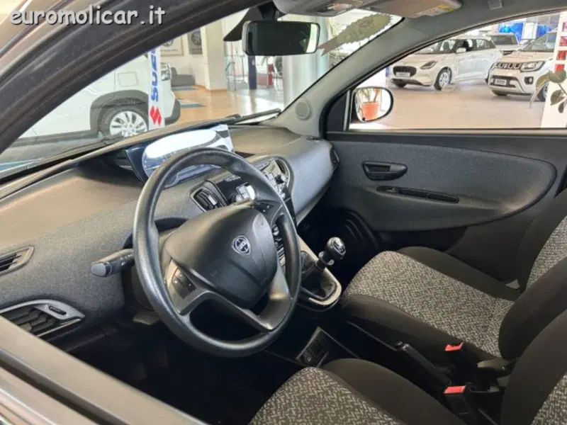 Lancia Ypsilon usata a Campobasso (10)