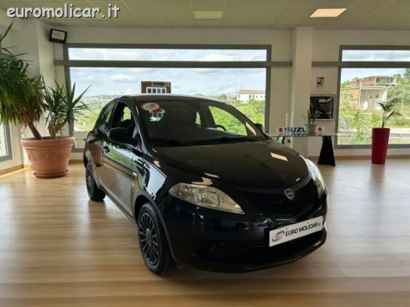 Lancia Ypsilon usata a Campobasso (2)