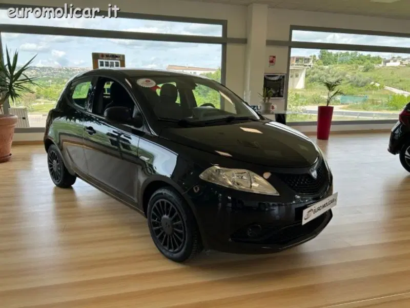 Lancia Ypsilon usata a Campobasso (3)