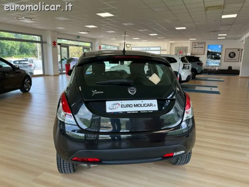 Lancia Ypsilon usata a Campobasso (6)