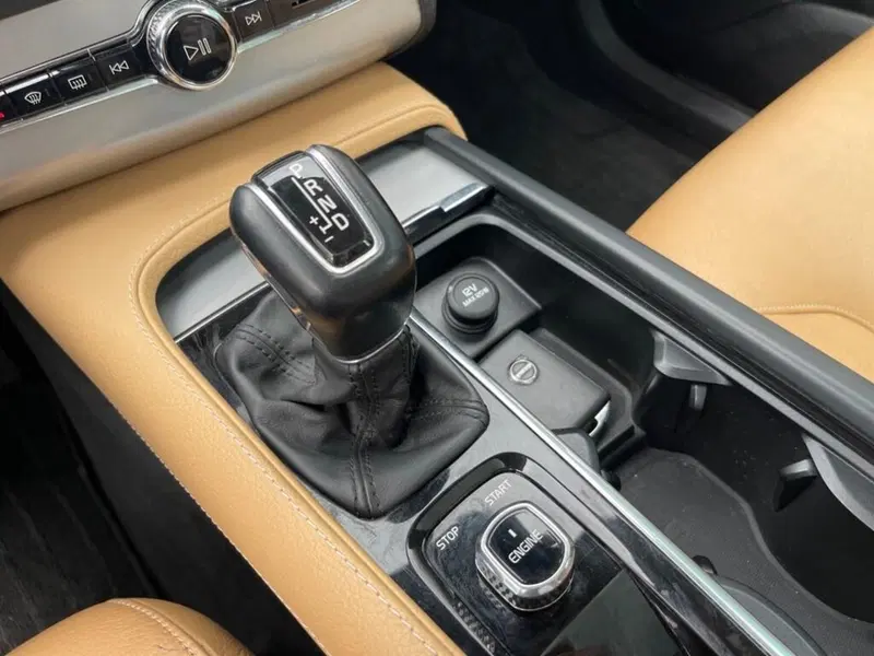 Volvo XC90 usata a Torino (12)