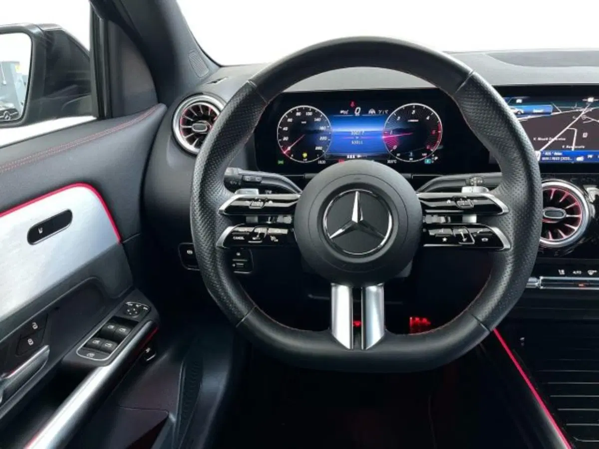 Mercedes-Benz GLA SUV usata a Verona (11)
