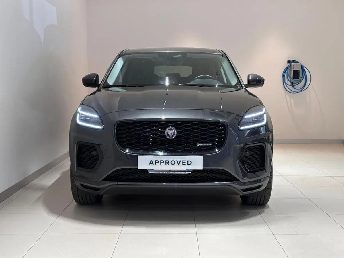 Jaguar E-Pace usata a Varese (2)
