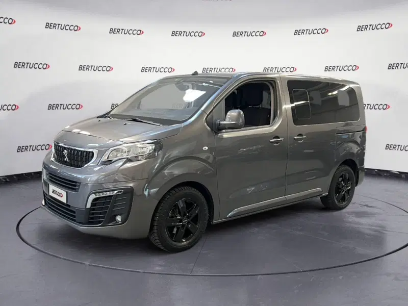 Peugeot Traveller usata a Verona (3)
