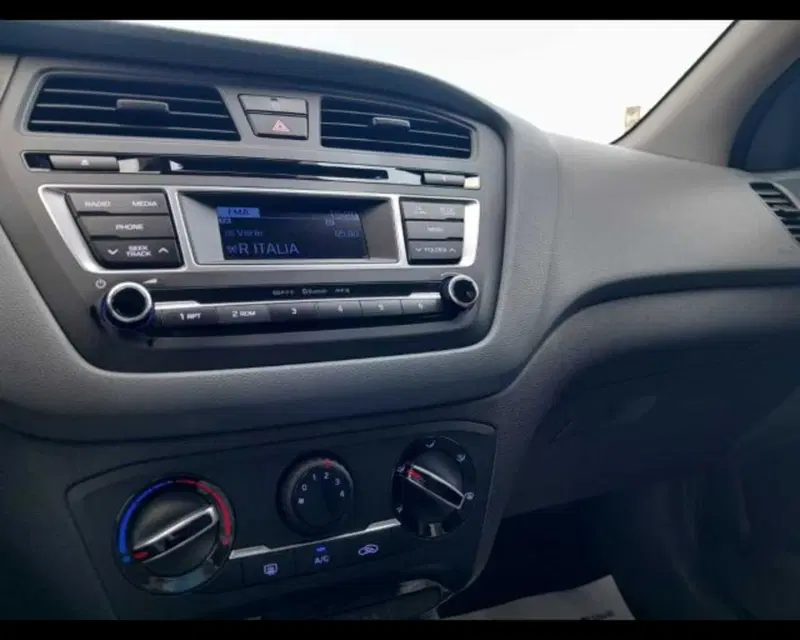 Hyundai i20 usata a Bologna (17)