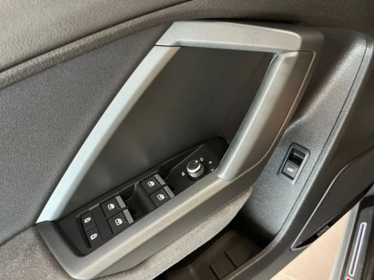 Audi RS Q3 Sportback usata a Bologna (17)