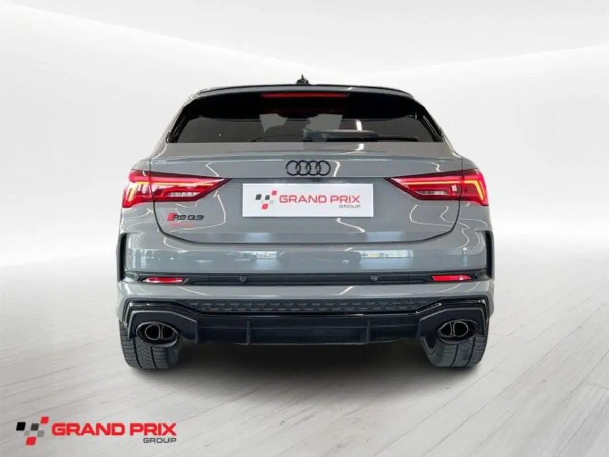 Audi RS Q3 Sportback usata a Bologna (5)
