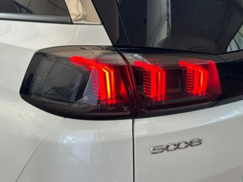 Peugeot 5008 usata a Bologna (8)