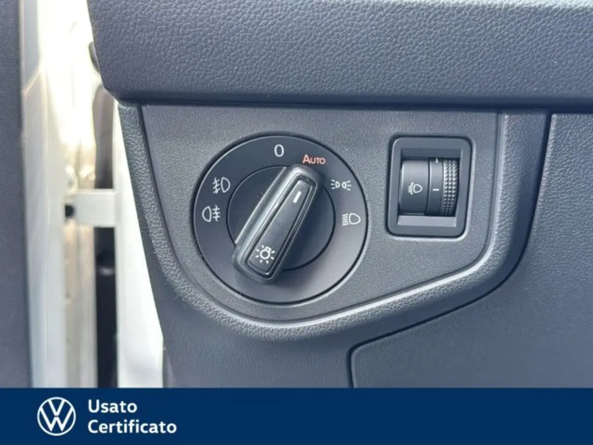 Volkswagen Polo nuova a Vicenza (13)
