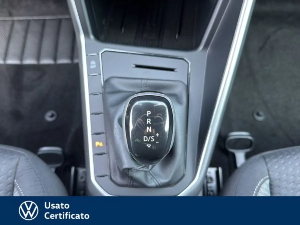 Volkswagen Polo nuova a Vicenza (18)