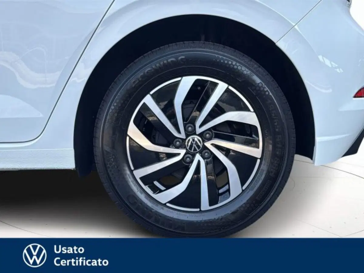 Volkswagen Polo nuova a Vicenza (7)