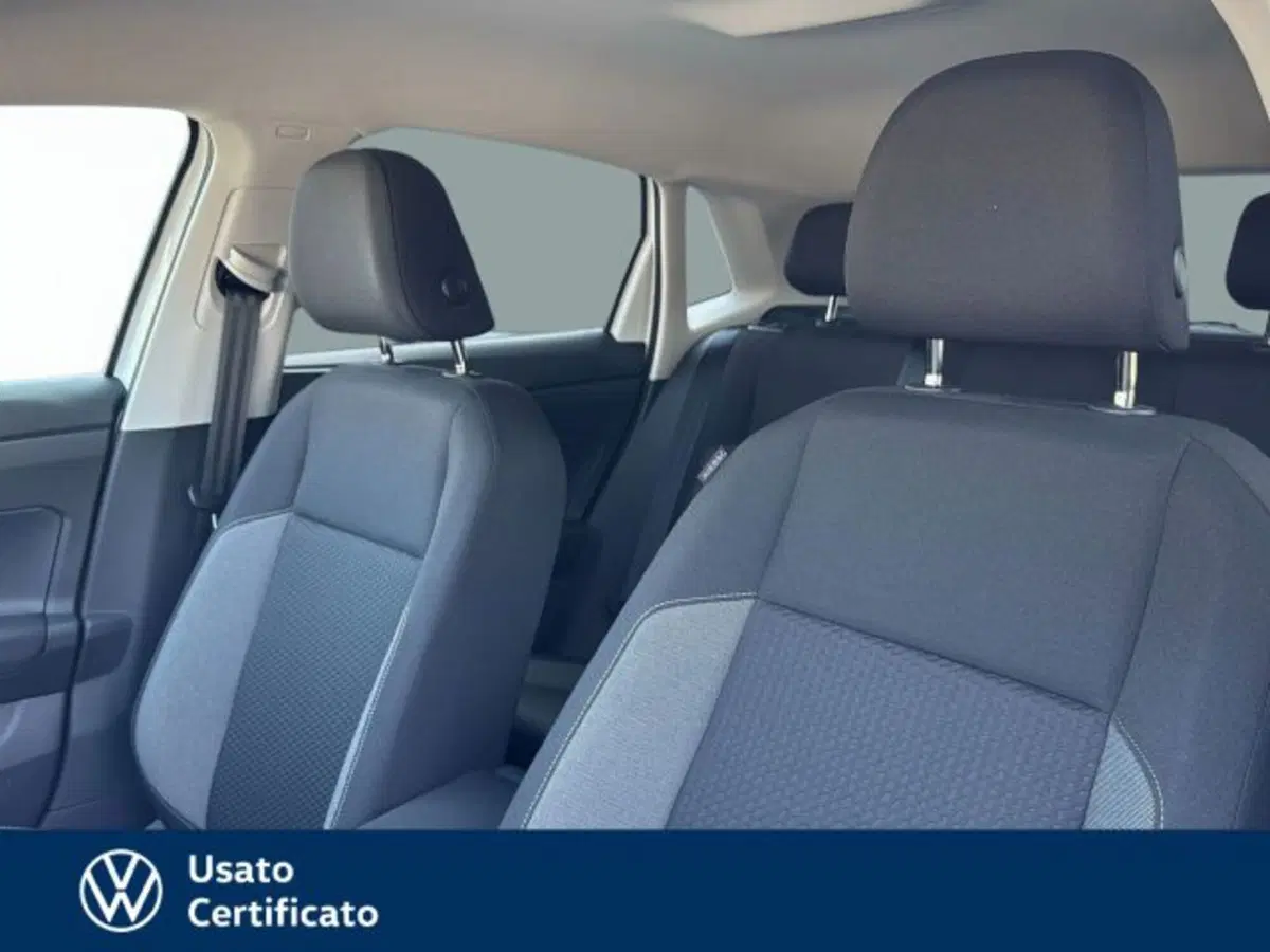 Volkswagen Polo nuova a Vicenza (9)