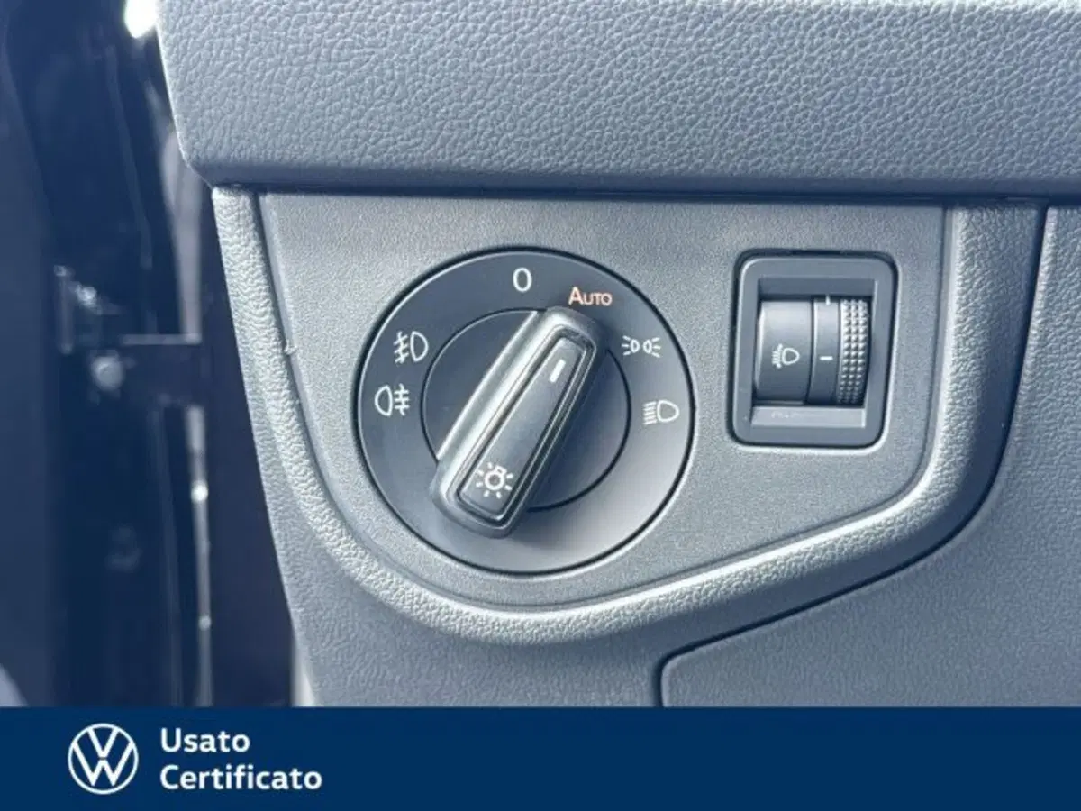 Volkswagen Polo nuova a Vicenza (13)