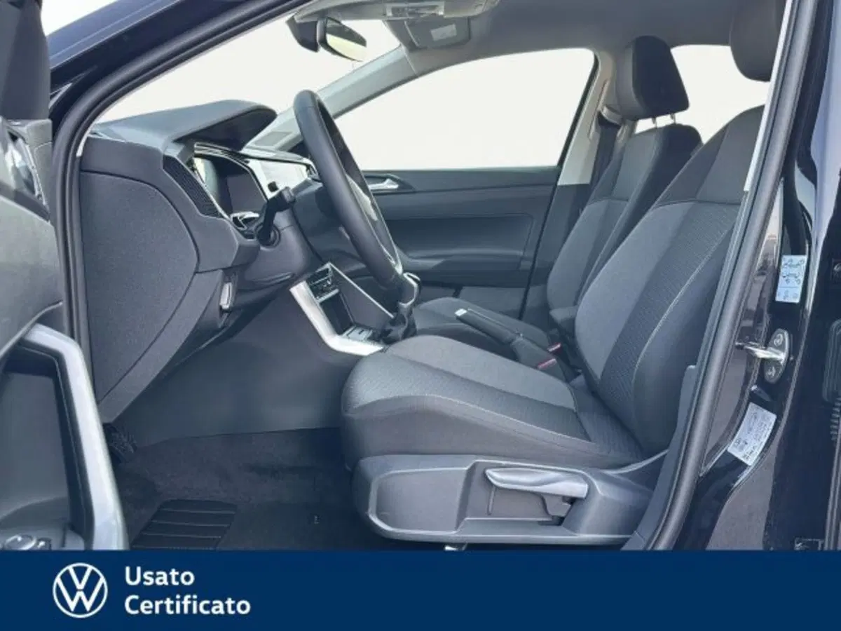 Volkswagen Polo nuova a Vicenza (8)