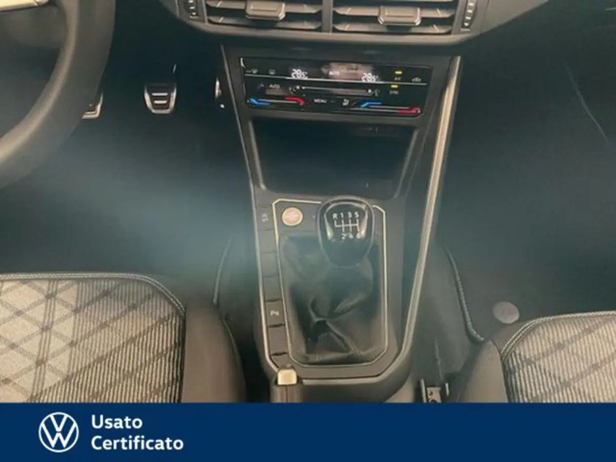 Volkswagen Taigo nuova a Vicenza (11)