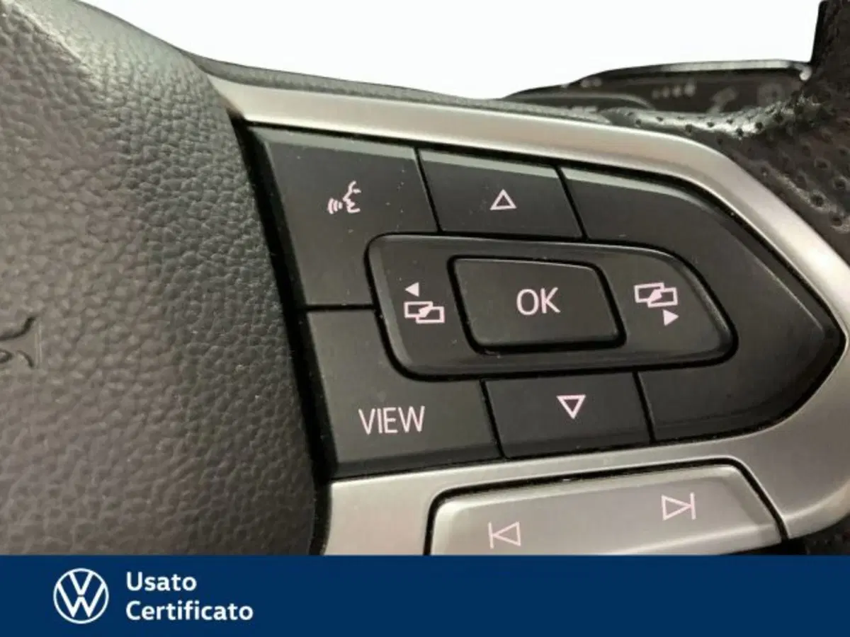 Volkswagen T-Cross usata a Vicenza (12)