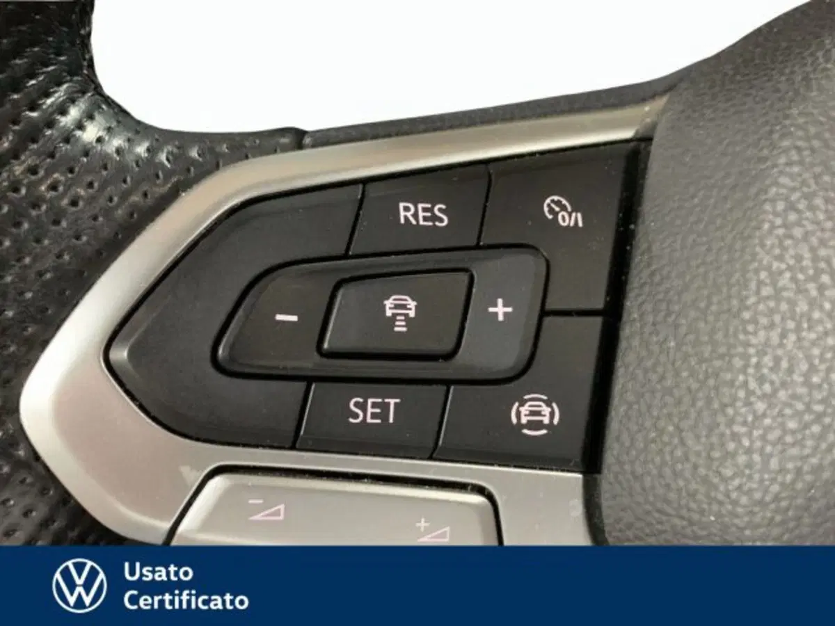 Volkswagen T-Cross usata a Vicenza (13)