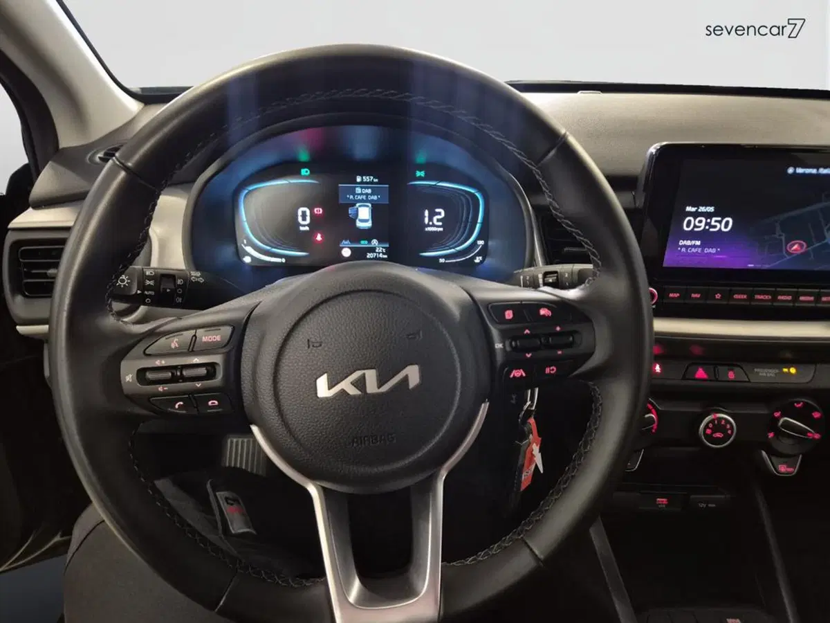 Kia Stonic nuova a Verona (12)