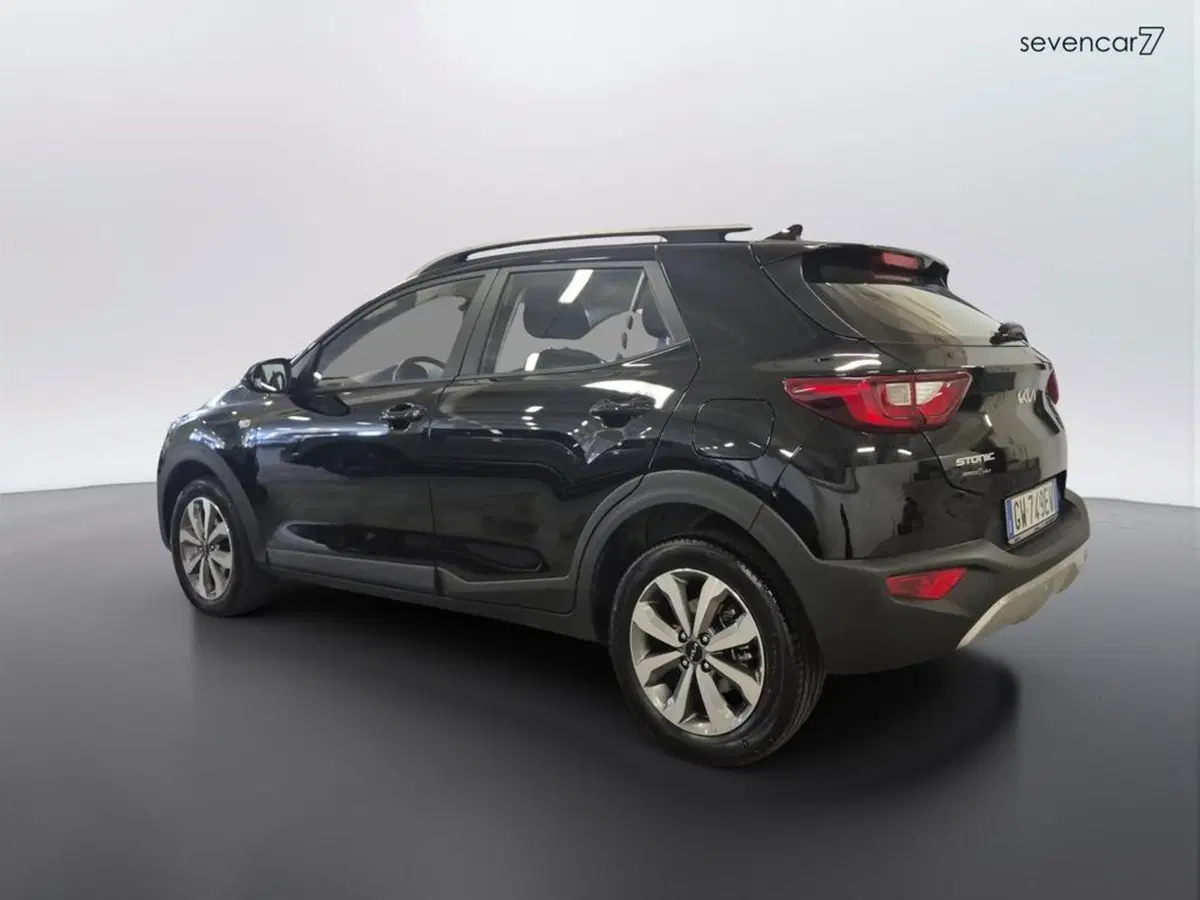 Kia Stonic nuova a Verona (7)