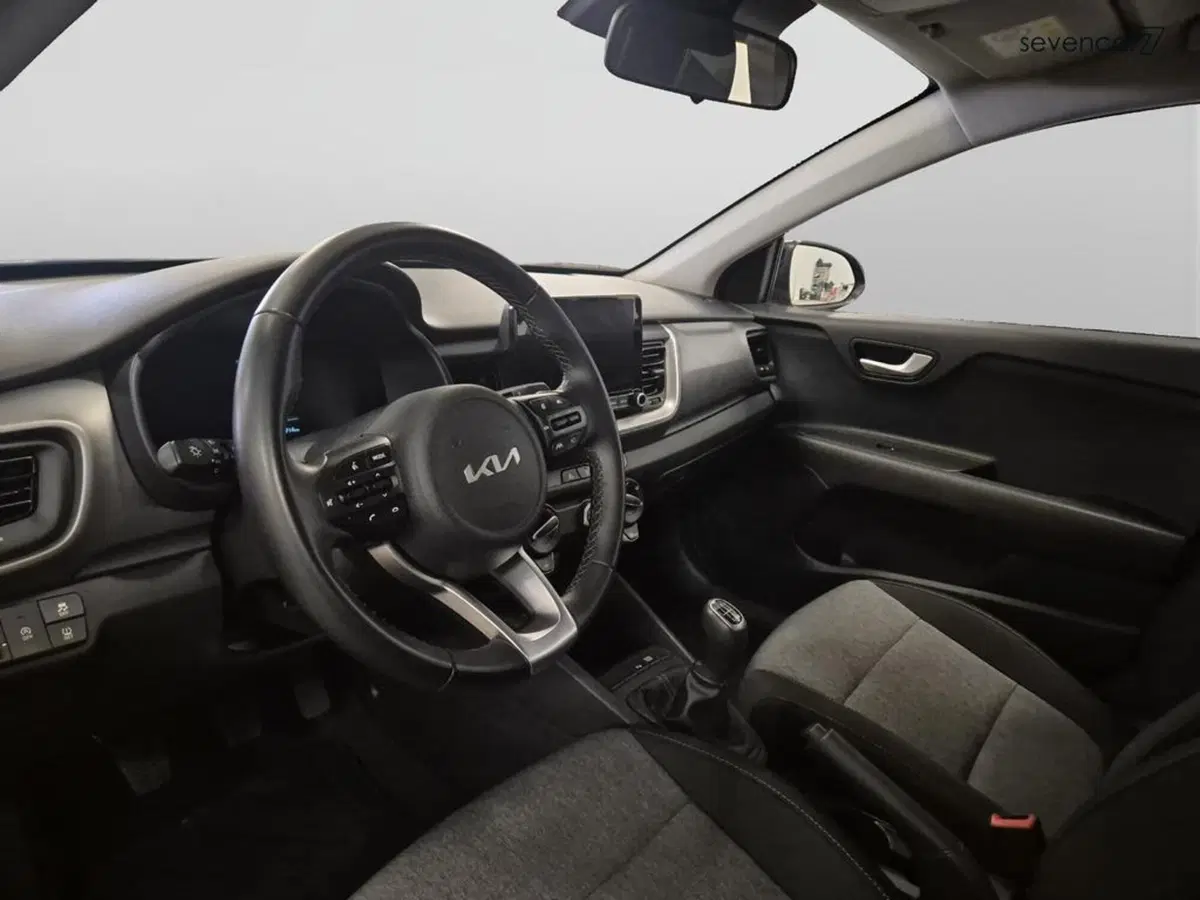Kia Stonic nuova a Verona (9)