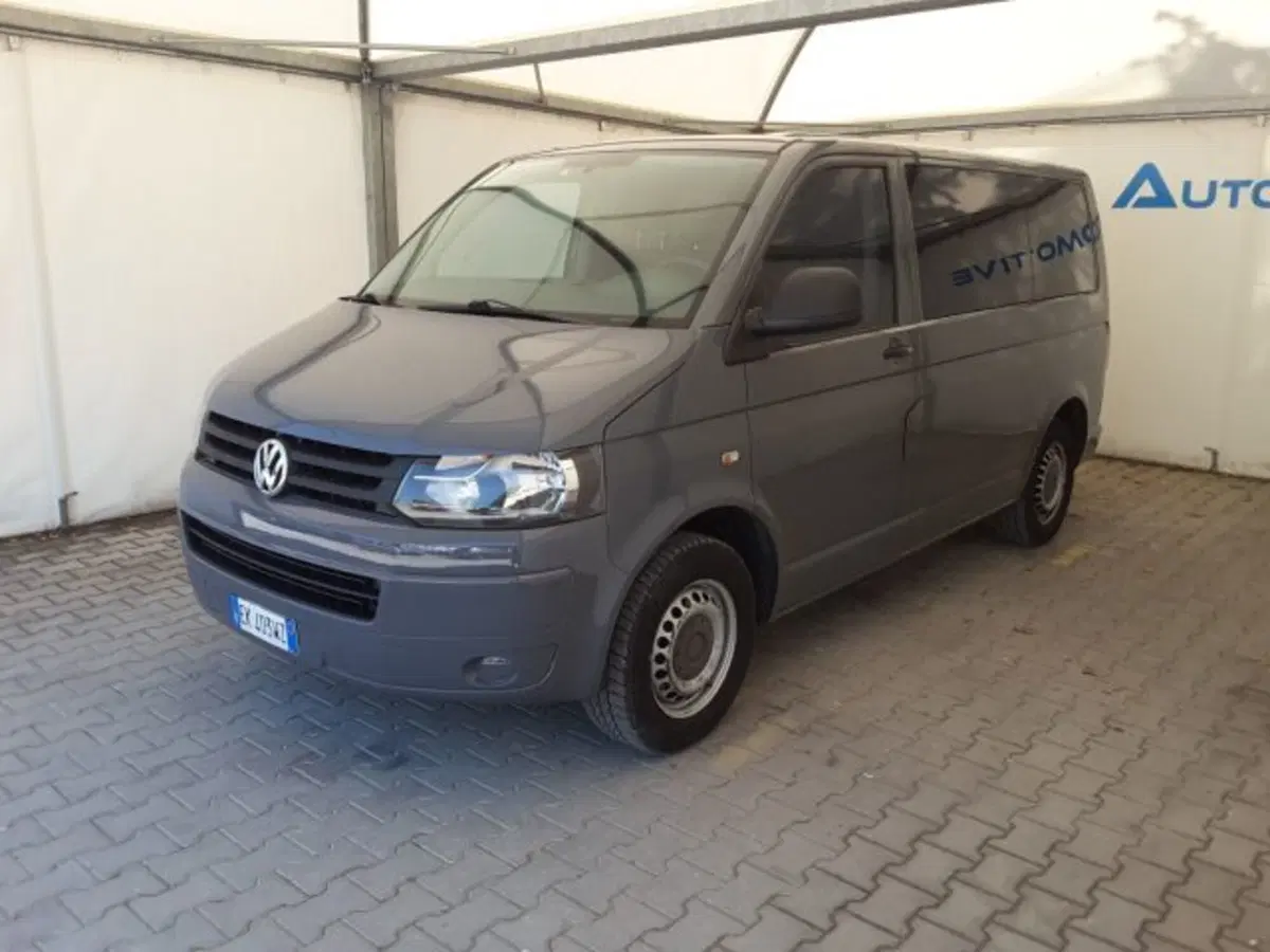 Volkswagen Veicoli Commerciali Caravelle Furgone usata a Firenze (3)
