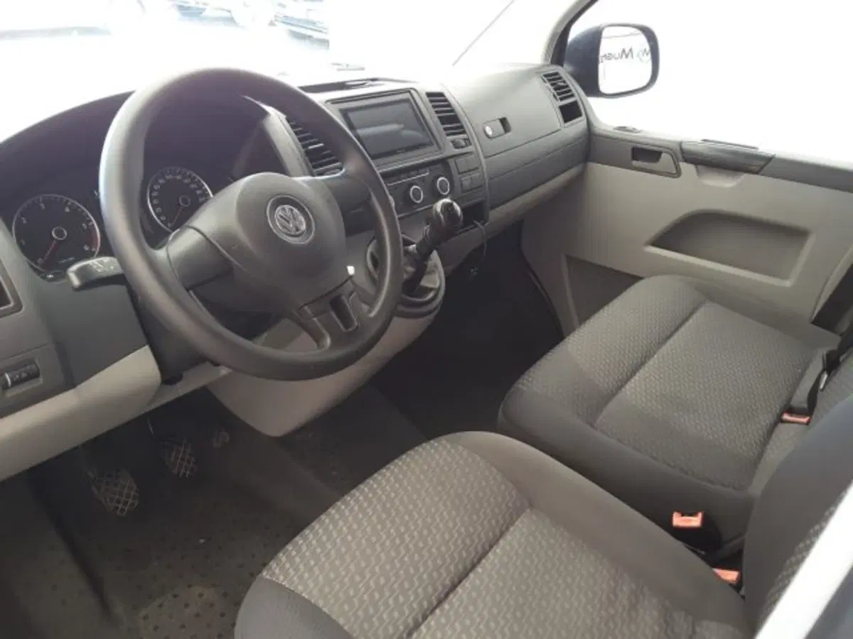 Volkswagen Veicoli Commerciali Caravelle Furgone usata a Firenze (5)